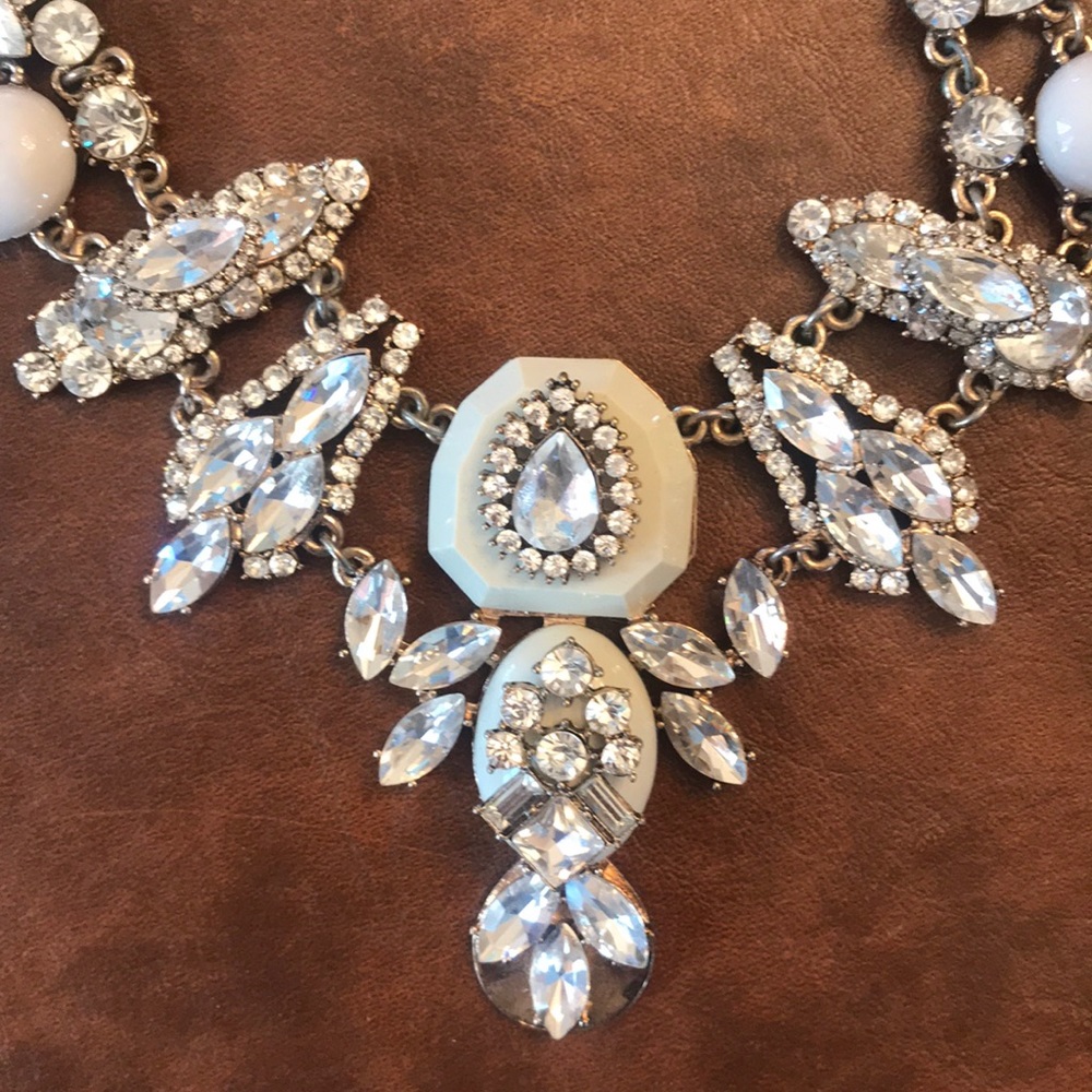 Nude Rhinestone Necklace - Picture 2 of 3